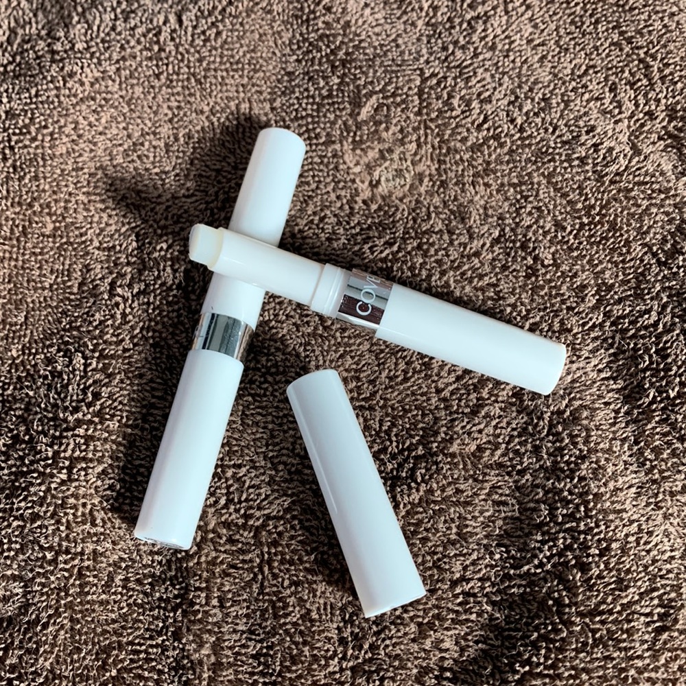2 Covergirl Lip Gloss Sticks (unused of course)